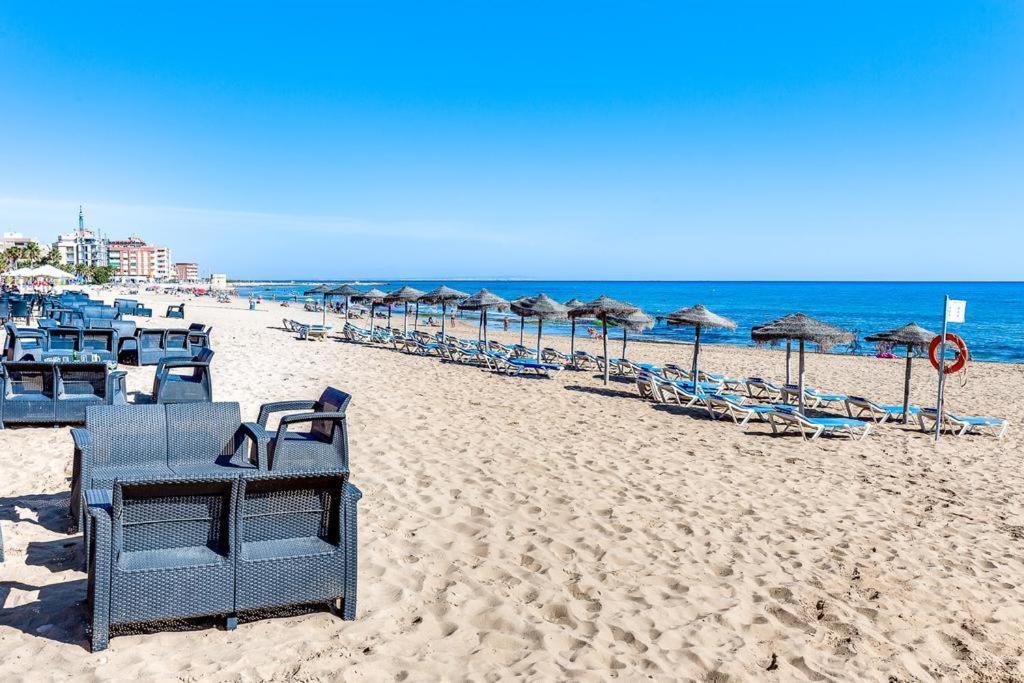 Pinada Beach IV New & Comfort. Apartment, 1St Line To The Beach, Sunterrace+Pool لا ماتا المظهر الخارجي الصورة