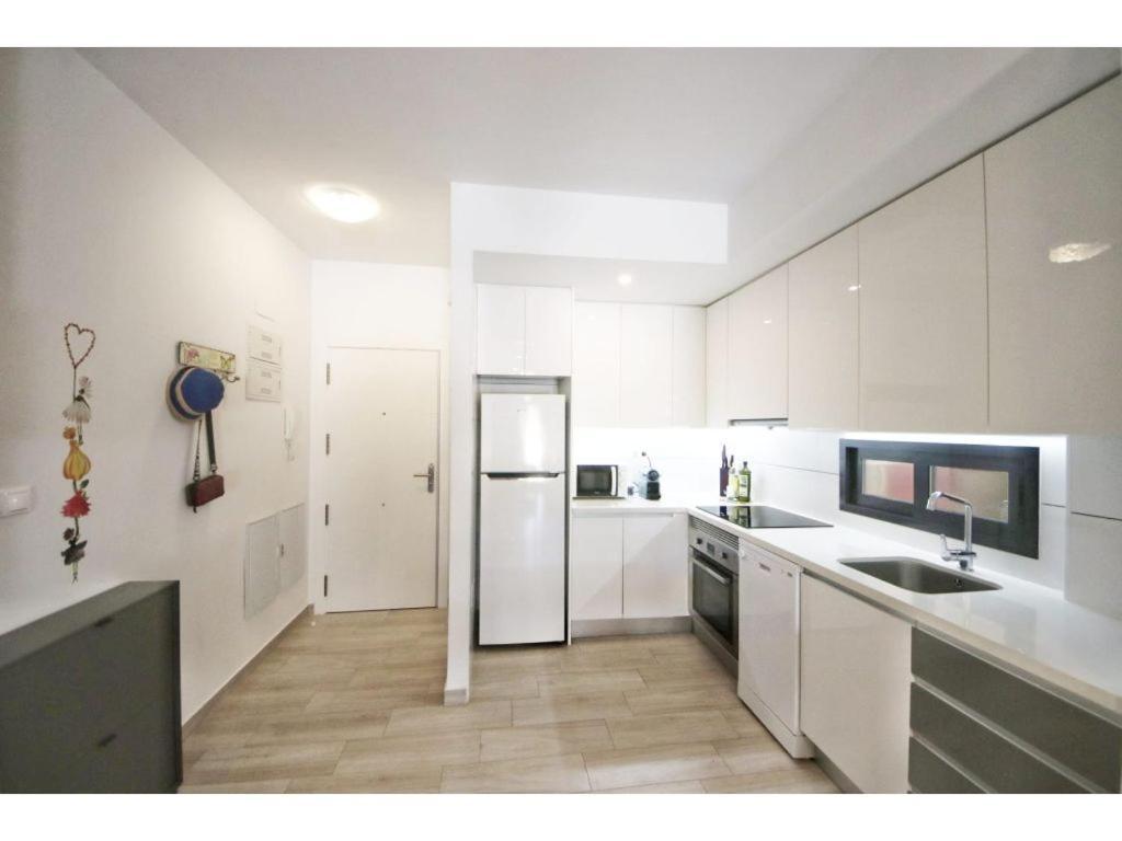 Pinada Beach IV New & Comfort. Apartment, 1St Line To The Beach, Sunterrace+Pool لا ماتا المظهر الخارجي الصورة